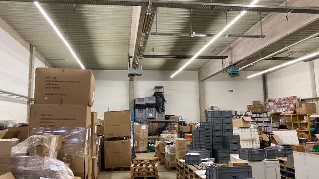Volles Lager vor der Räumung und Verwertung